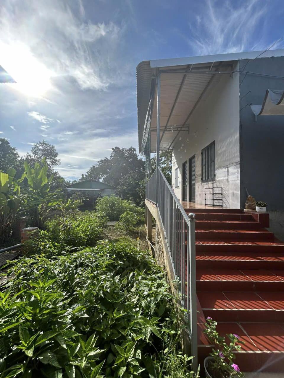 Duc Phat Homestay Cat Tien Exteriör bild
